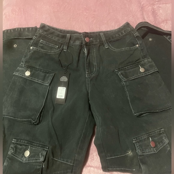 Fashion Nova Denim - Fashion nova Billie low slung cargo jeans Olive Size 3